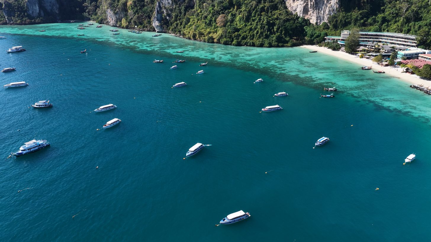 Phi Phi Island Tour: Selling Thailand's Most Famous Islands