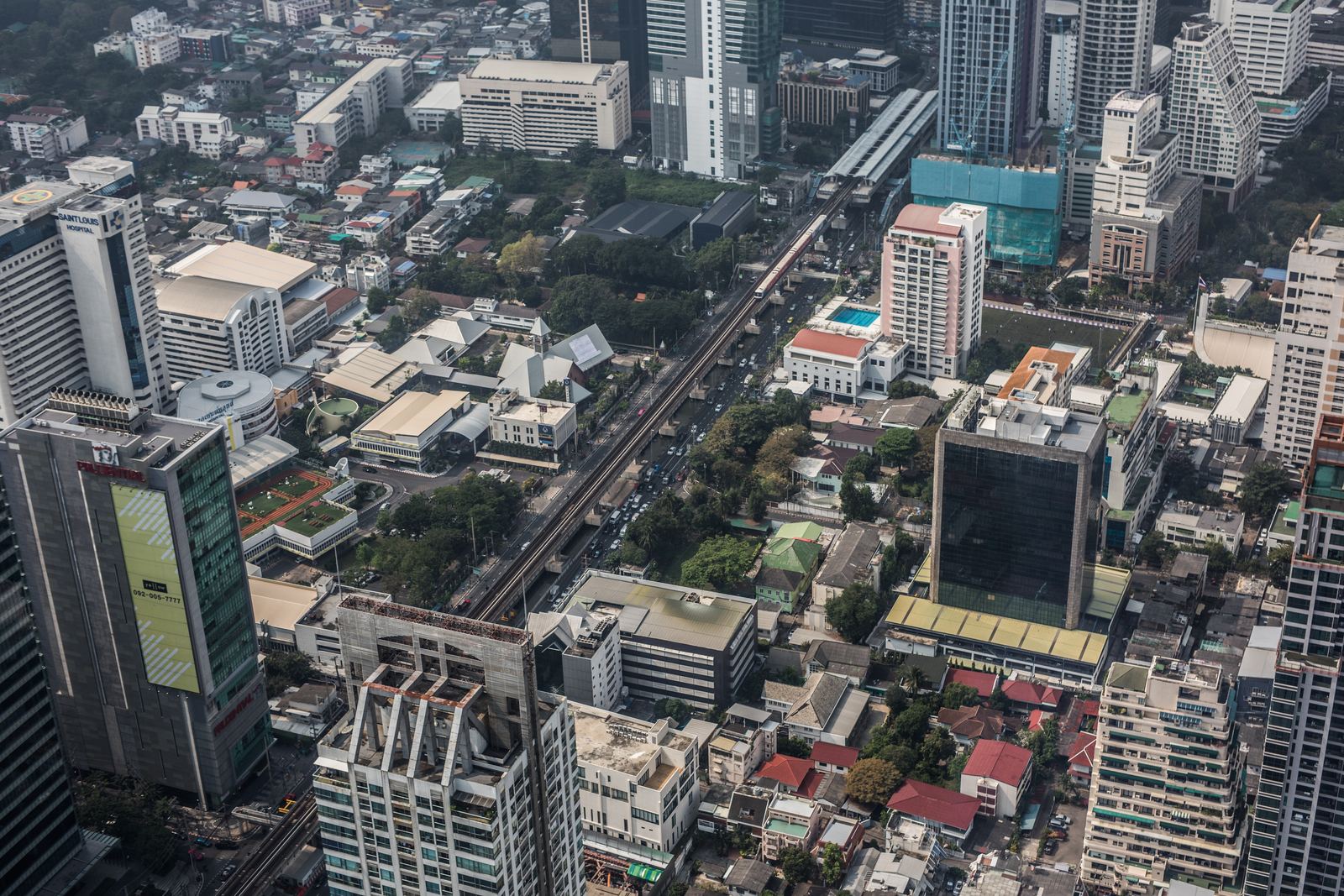 King Power Mahanakhon Bangkok: The Skywalk & Glass Tray Travel Agents Should Sell