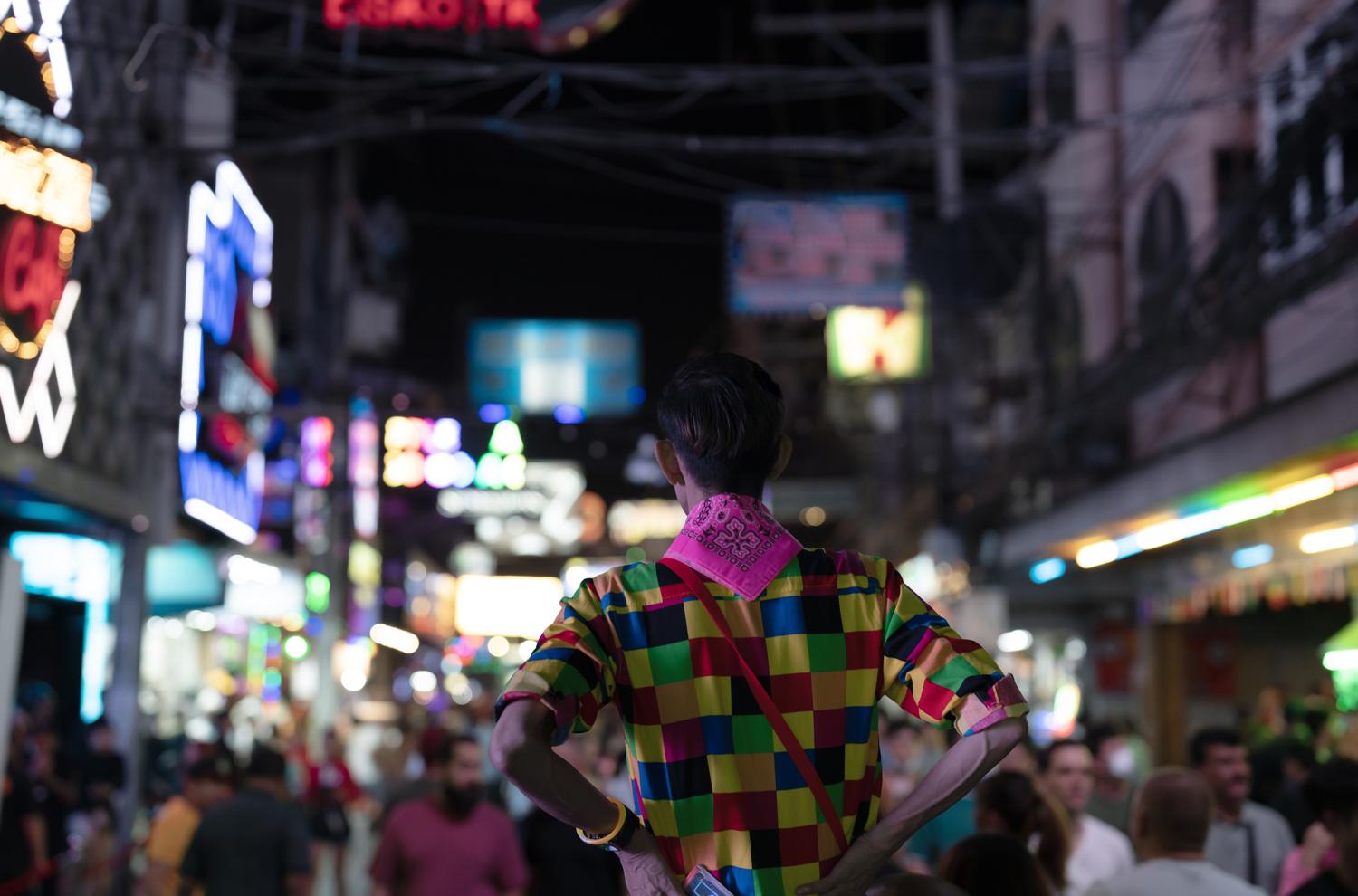 Pattaya Walking Street: A Travel Agent's Guide to the Nightlife (Logistics, Safety & Who to Sell It To)