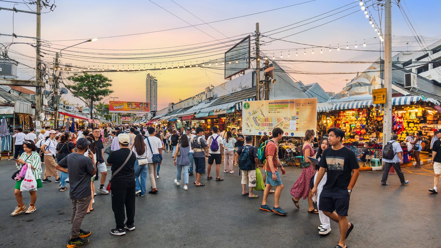 Crowds of shoppers among the stalls at Bangkok's Chatuchak Weekend Market