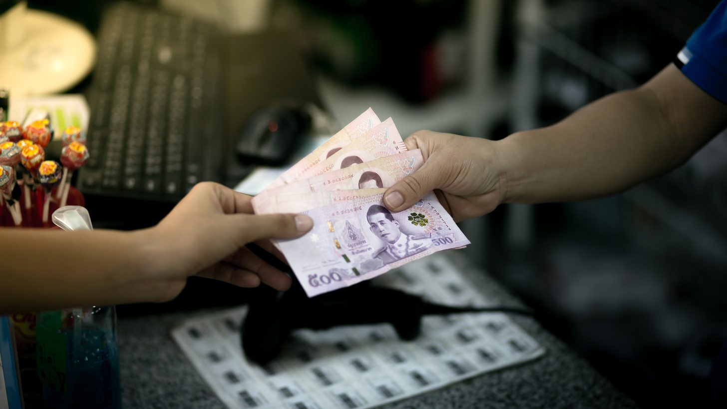 Money in Thailand: Cards, Cash, QR & Tipping — A Thailand DMC Guide for Travel Agents