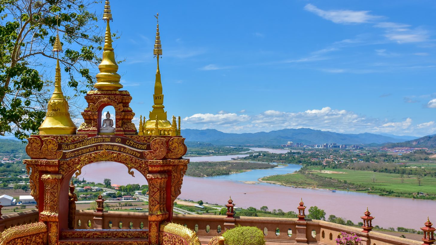 Chiang Rai's Glass Skywalks: The Golden Triangle's Viral Viewpoints — A Thailand DMC Guide for Travel Agents