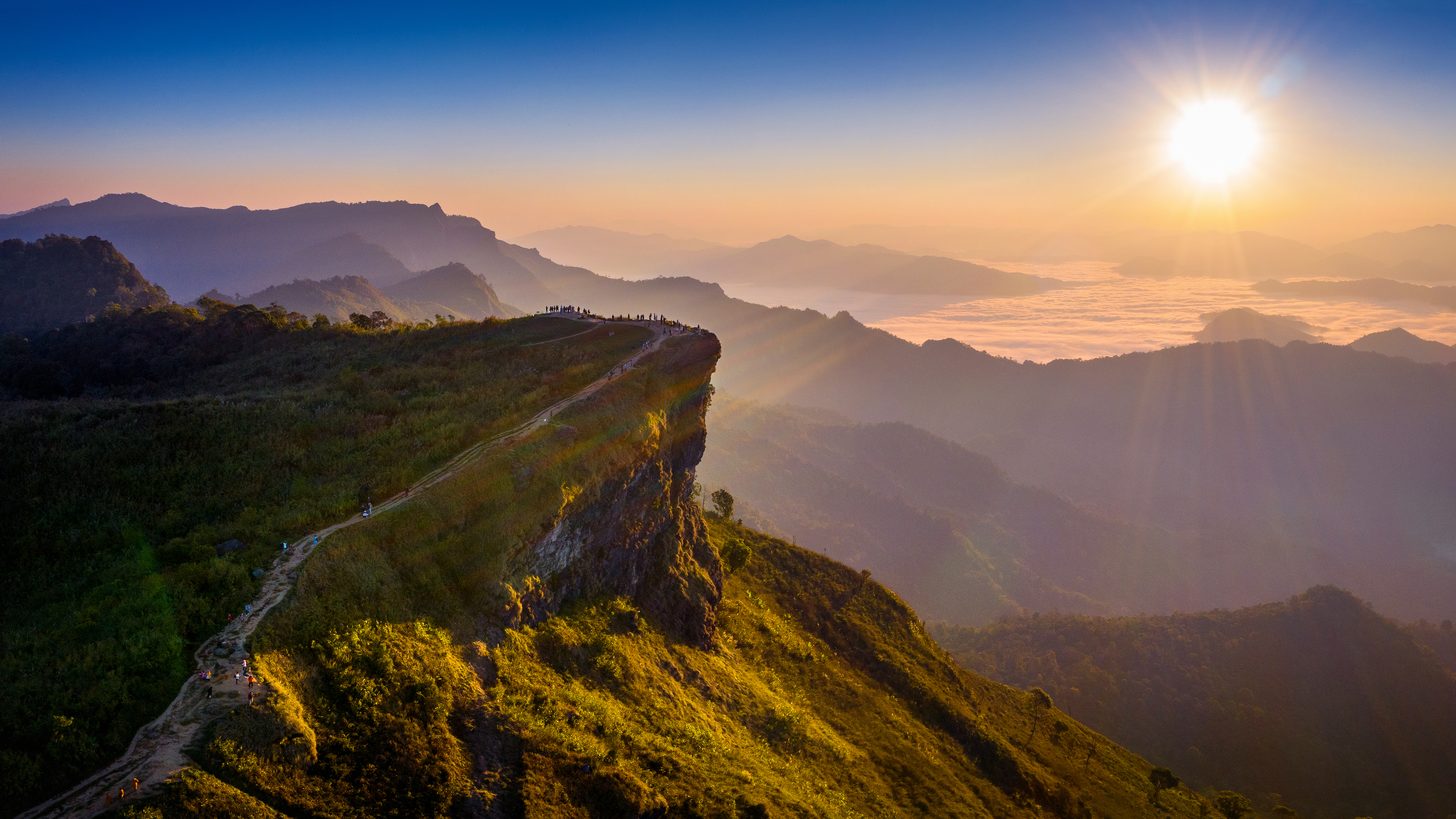 Thailand's Sea of Mist: Selling Cool-Season Dawn Viewpoints — A Thailand DMC Guide for Travel Agents