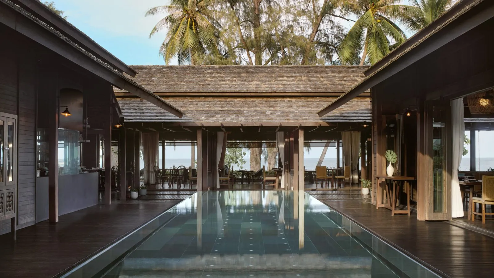 FishHouse Restaurant & Bar open to the beach at Kimpton Kitalay Samui