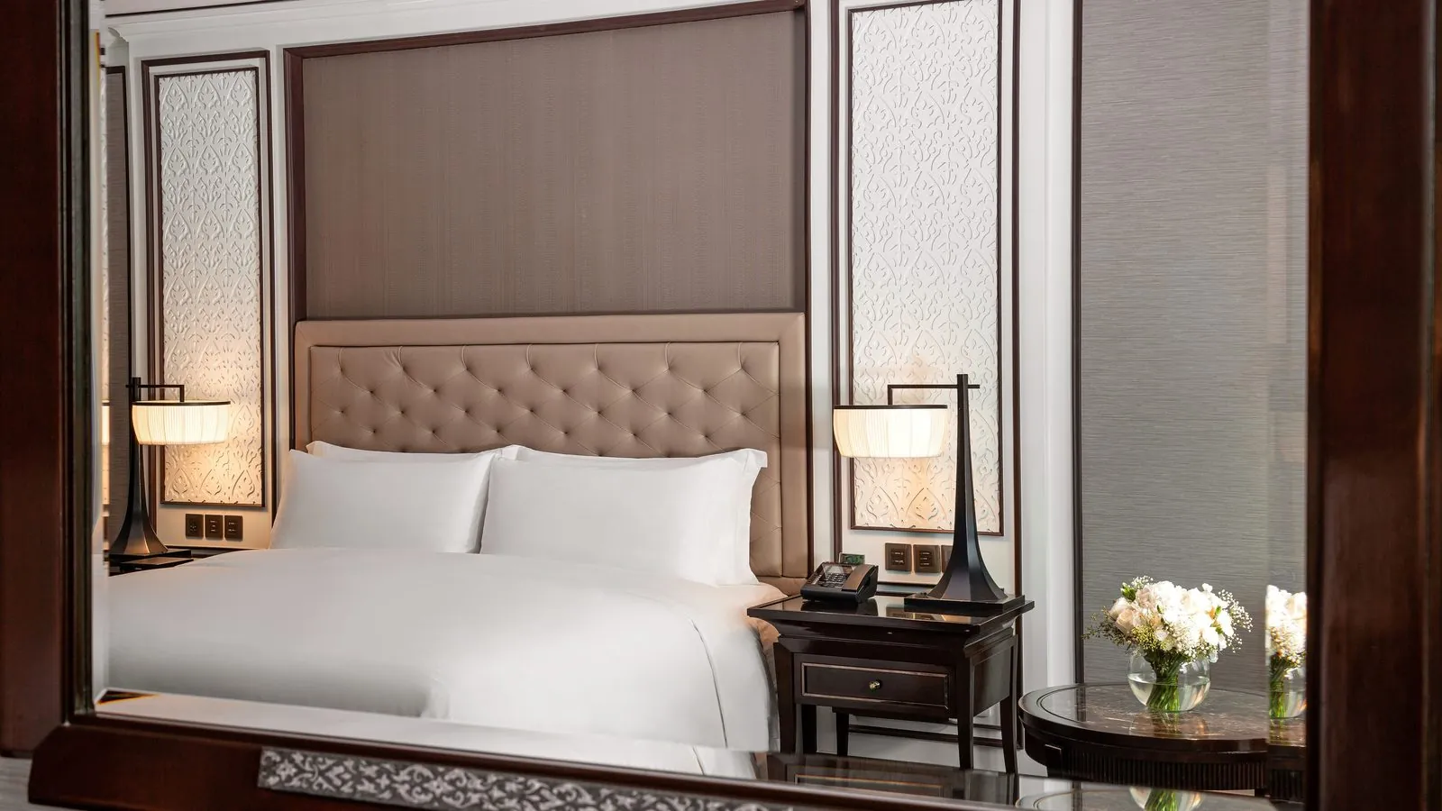 King Royal Guest Room at The Athenee Hotel, Bangkok