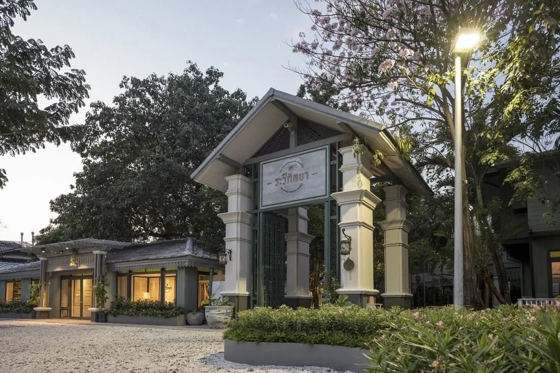 Entrance and exterior of The Raweekanlaya Bangkok at dusk